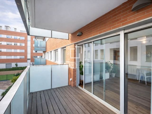 4 soverom Leilighet til salgs i Sant Cugat del Vallès med svømmebasseng garasje - € 695 000 (Ref: 9598179)