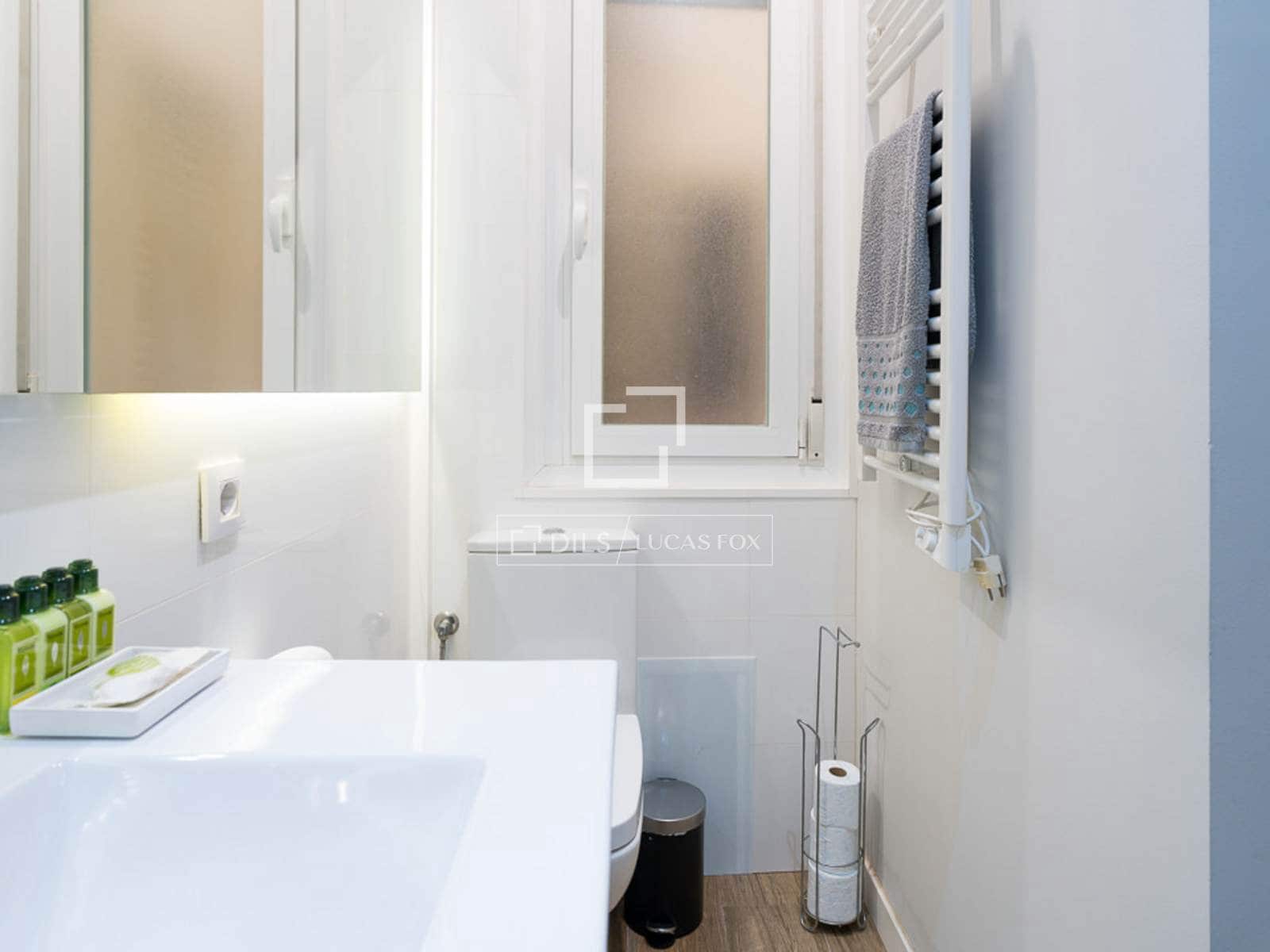 2 slaapkamer Appartement te huur in Madrid stad - € 3.400 (Ref: 9598327)