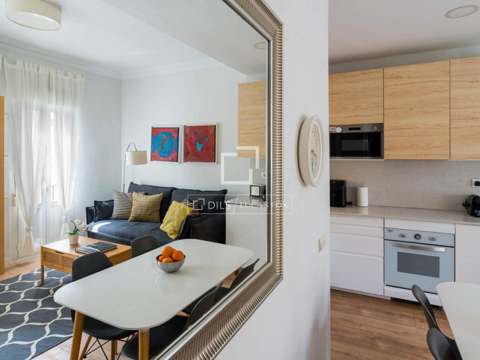 2 slaapkamer Appartement te huur in Madrid stad - € 3.400 (Ref: 9598327)