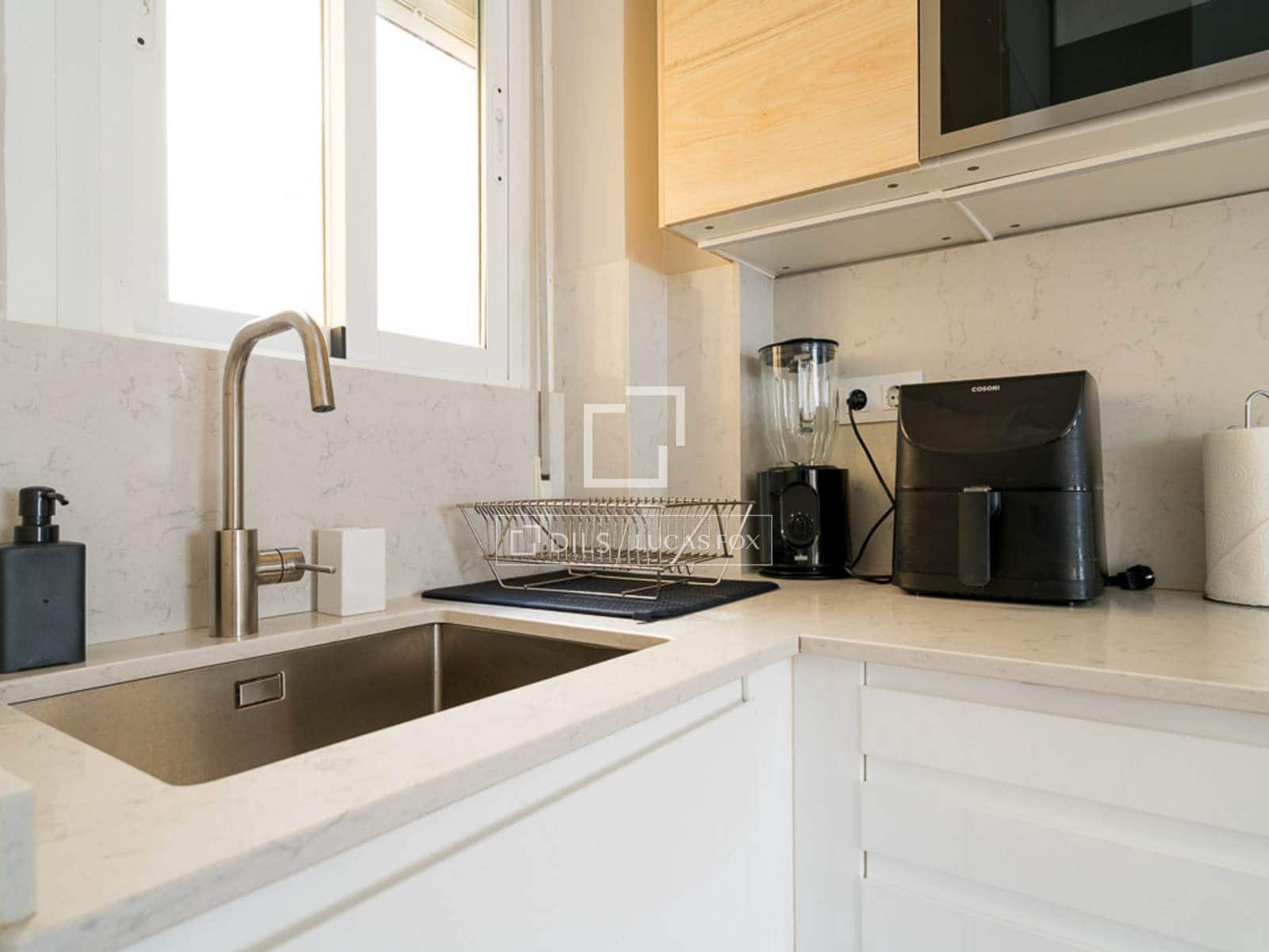 2 slaapkamer Appartement te huur in Madrid stad - € 3.400 (Ref: 9598327)