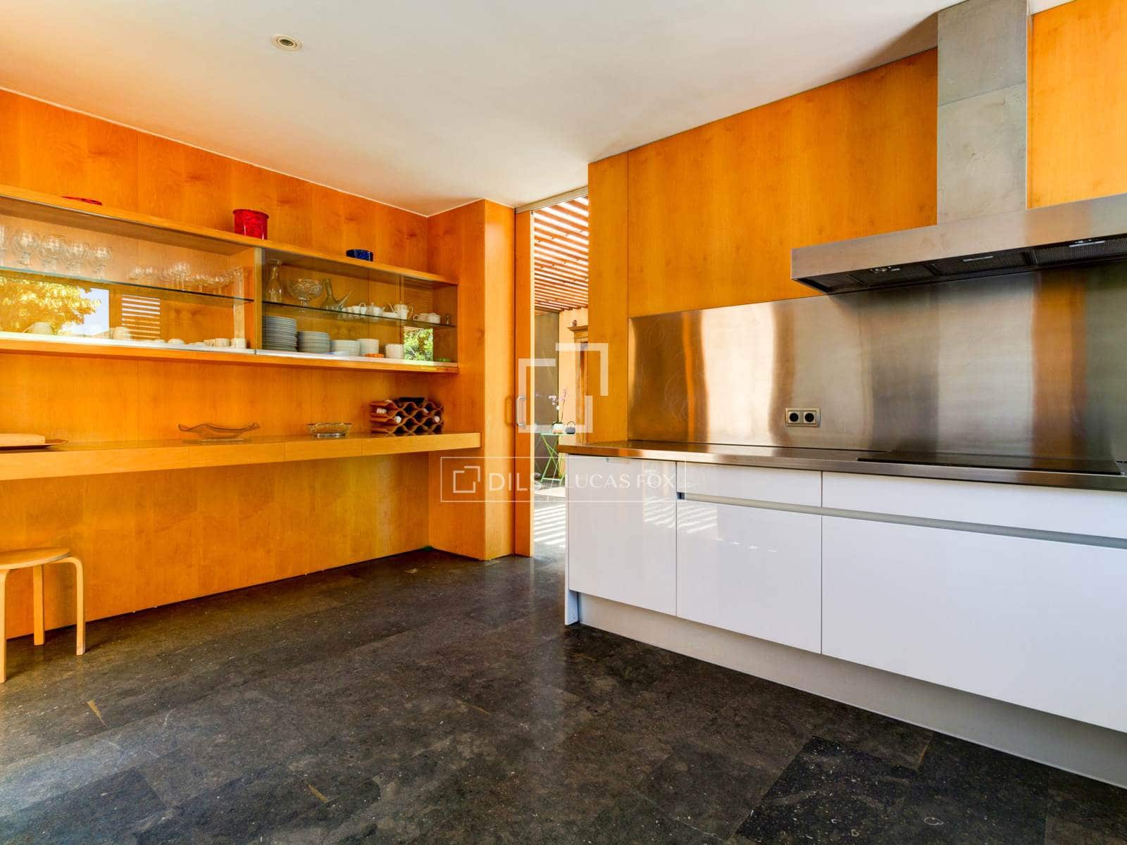 4 sypialnia Willa na sprzedaż w Salou z basenem - 1 475 000 € (Ref: 9598328)