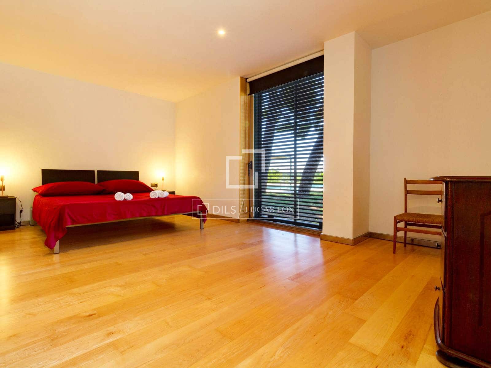 4 sypialnia Willa na sprzedaż w Salou z basenem - 1 475 000 € (Ref: 9598328)