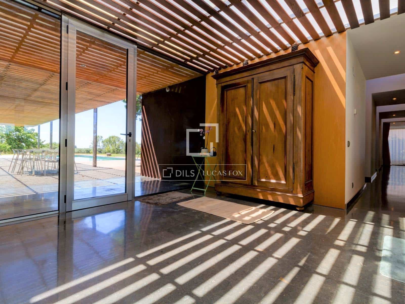 4 sypialnia Willa na sprzedaż w Salou z basenem - 1 475 000 € (Ref: 9598328)