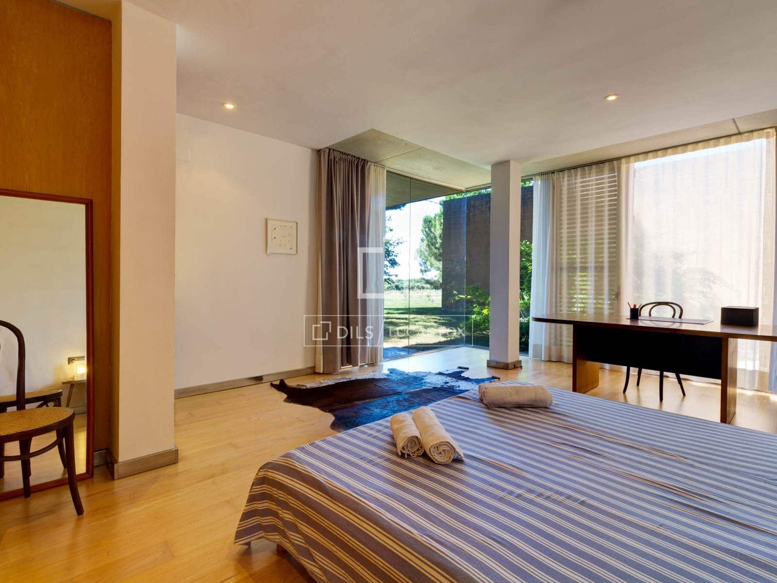 4 sypialnia Willa na sprzedaż w Salou z basenem - 1 475 000 € (Ref: 9598328)