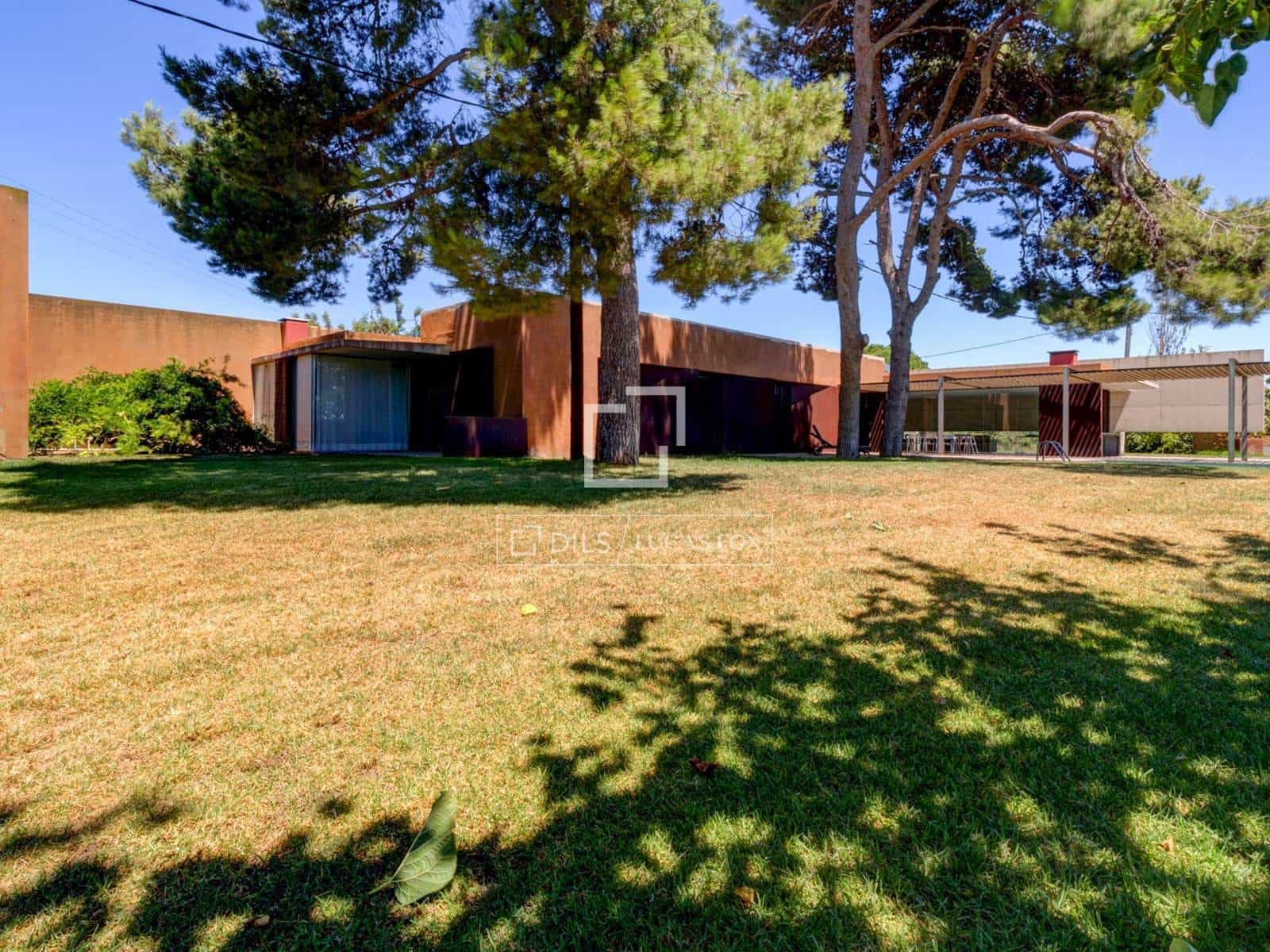 4 sypialnia Willa na sprzedaż w Salou z basenem - 1 475 000 € (Ref: 9598328)