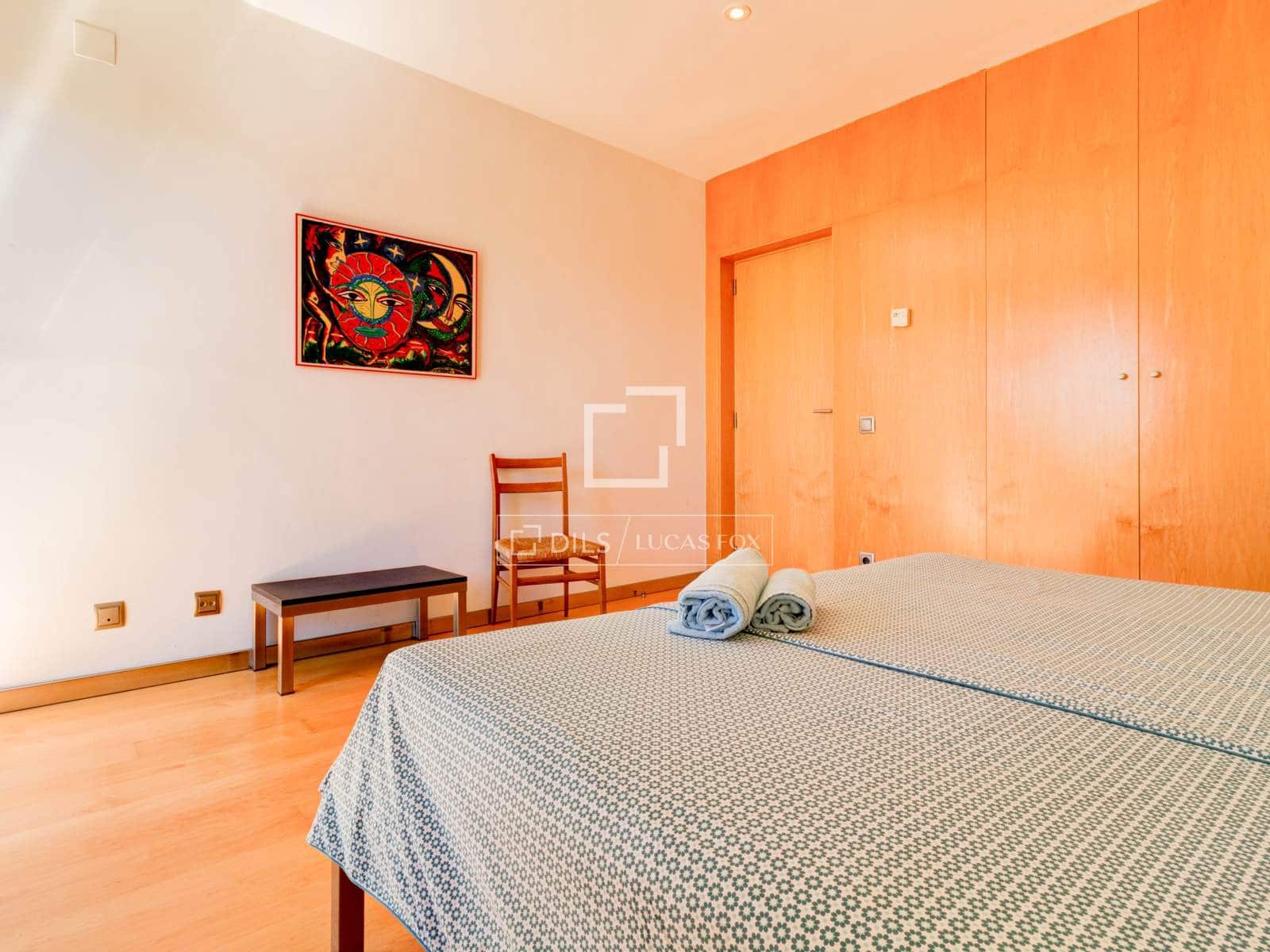 4 sypialnia Willa na sprzedaż w Salou z basenem - 1 475 000 € (Ref: 9598328)