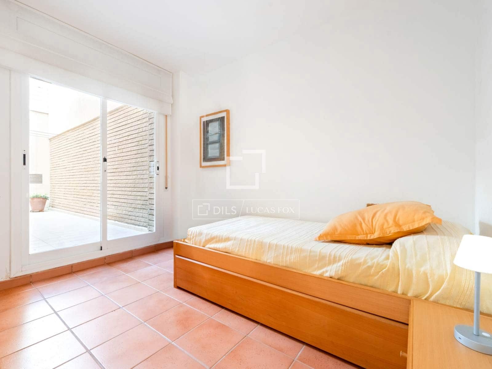 3 bedroom Apartment for sale in Altafulla with garage - € 645,000 (Ref: 9598458)