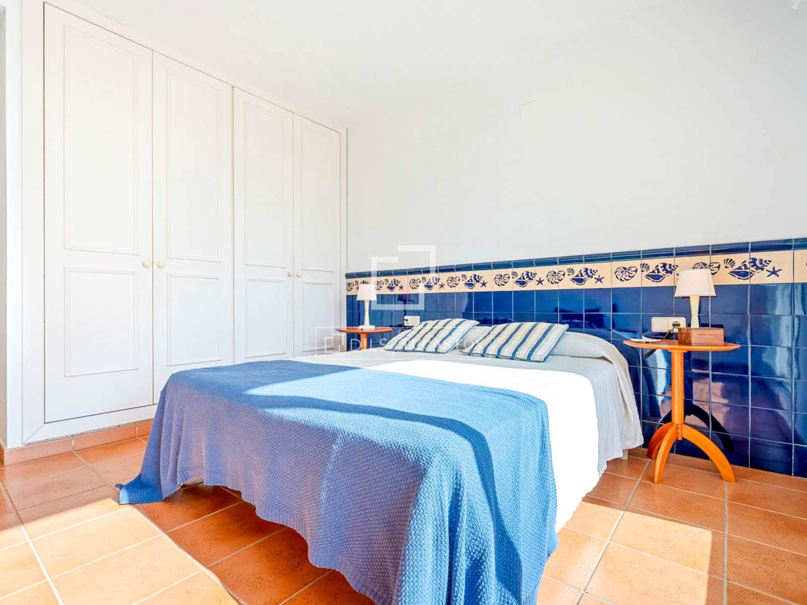 3 bedroom Apartment for sale in Altafulla with garage - € 645,000 (Ref: 9598458)