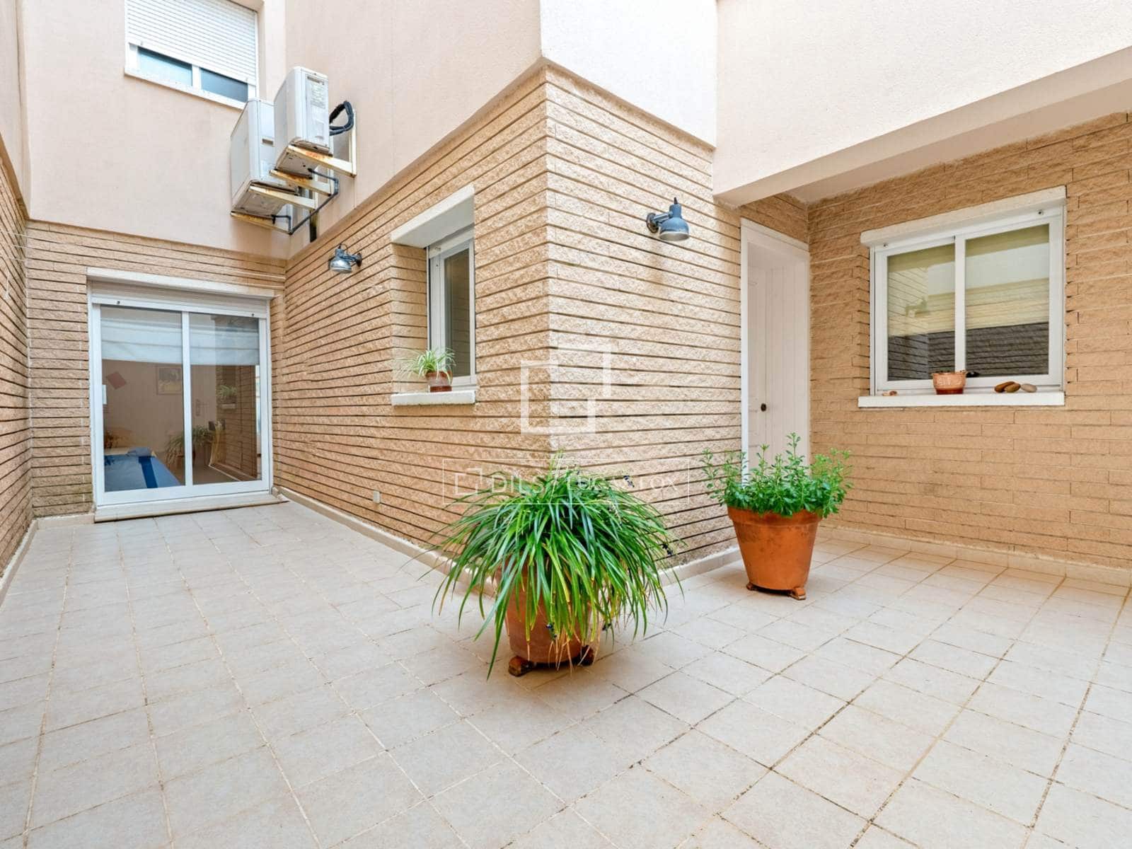 3 bedroom Apartment for sale in Altafulla with garage - € 645,000 (Ref: 9598458)