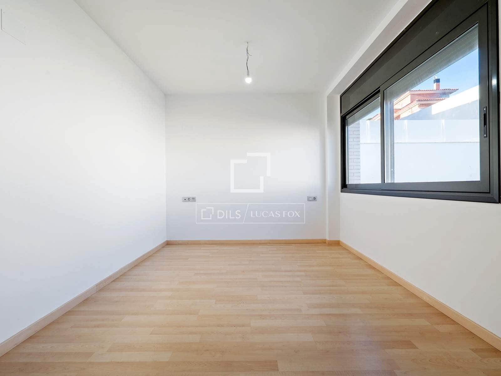 4 chambre Villa/Maison à vendre à Castellvell del Camp avec piscine garage - 575 000 € (Ref: 9598459)