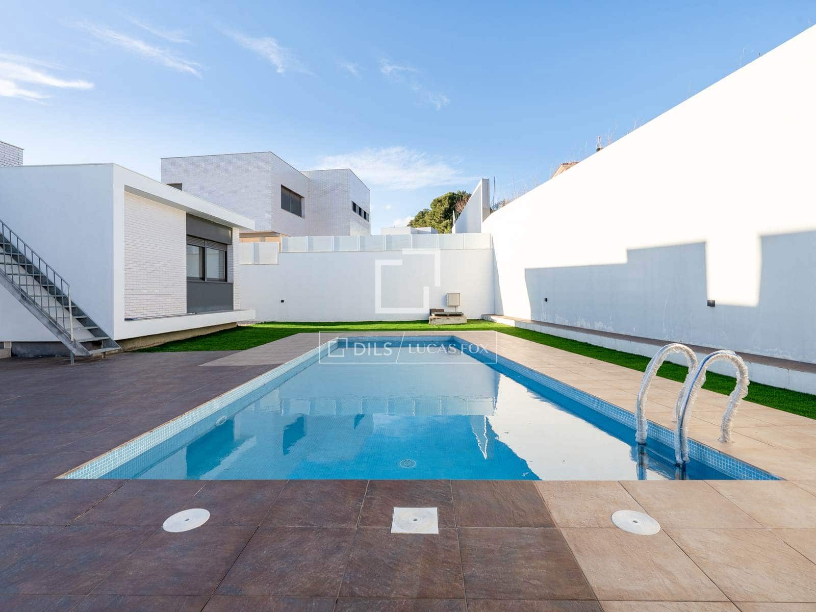 4 chambre Villa/Maison à vendre à Castellvell del Camp avec piscine garage - 575 000 € (Ref: 9598459)