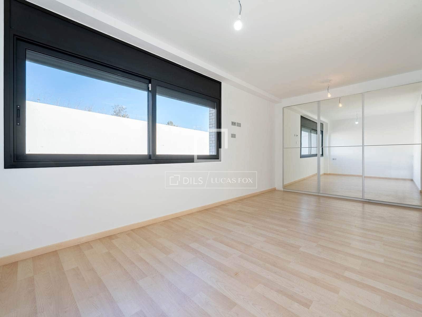 4 chambre Villa/Maison à vendre à Castellvell del Camp avec piscine garage - 575 000 € (Ref: 9598459)