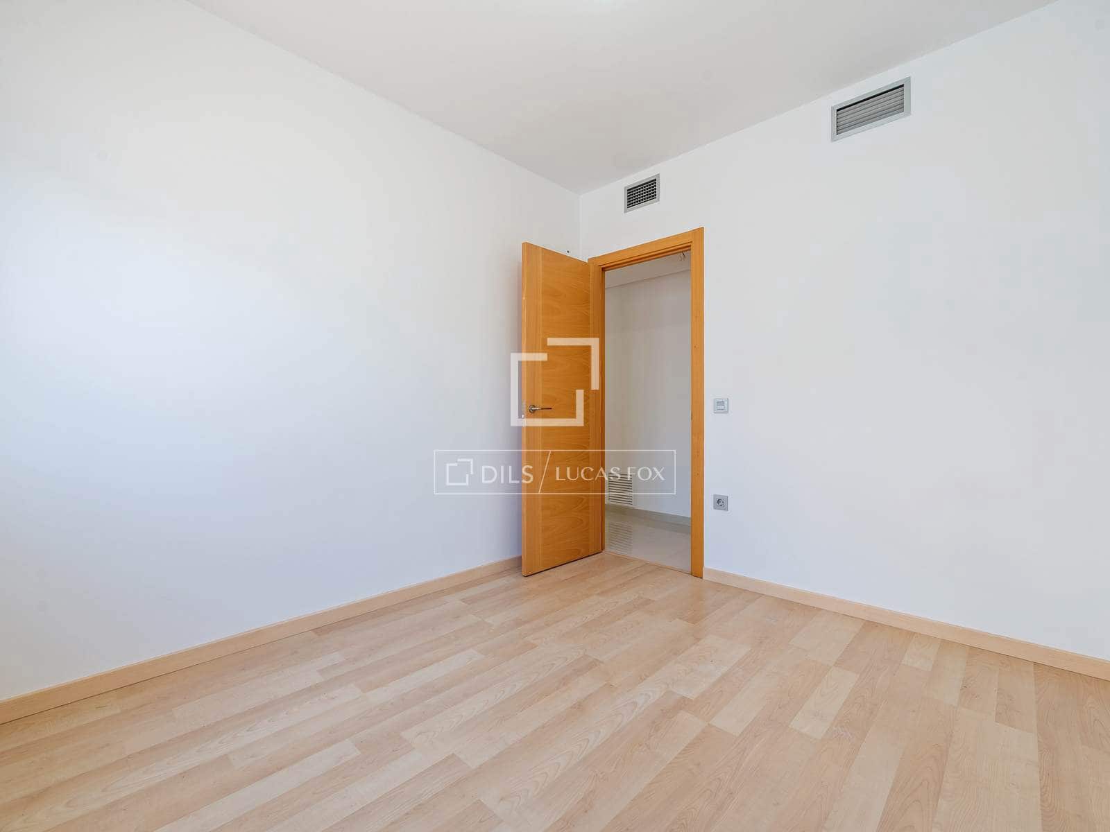 4 chambre Villa/Maison à vendre à Castellvell del Camp avec piscine garage - 575 000 € (Ref: 9598459)