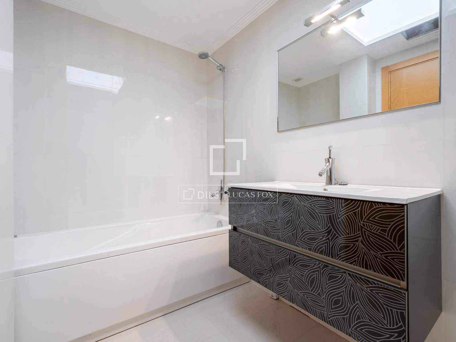 4 chambre Villa/Maison à vendre à Castellvell del Camp avec piscine garage - 575 000 € (Ref: 9598459)