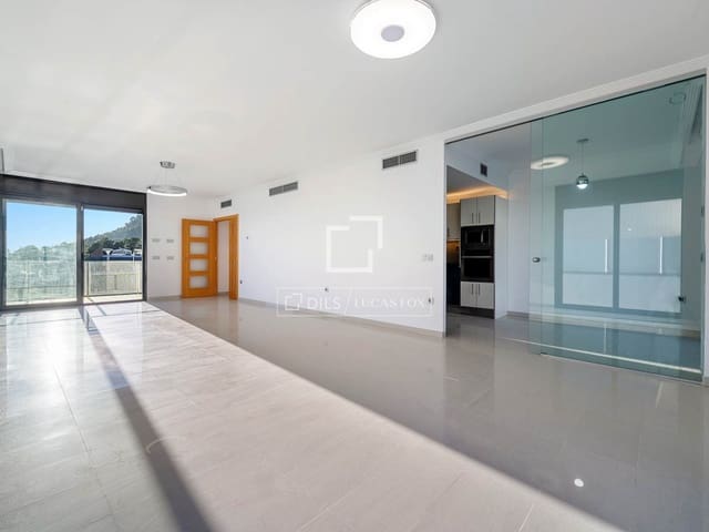 4 chambre Villa/Maison à vendre à Castellvell del Camp avec piscine garage - 575 000 € (Ref: 9598459)