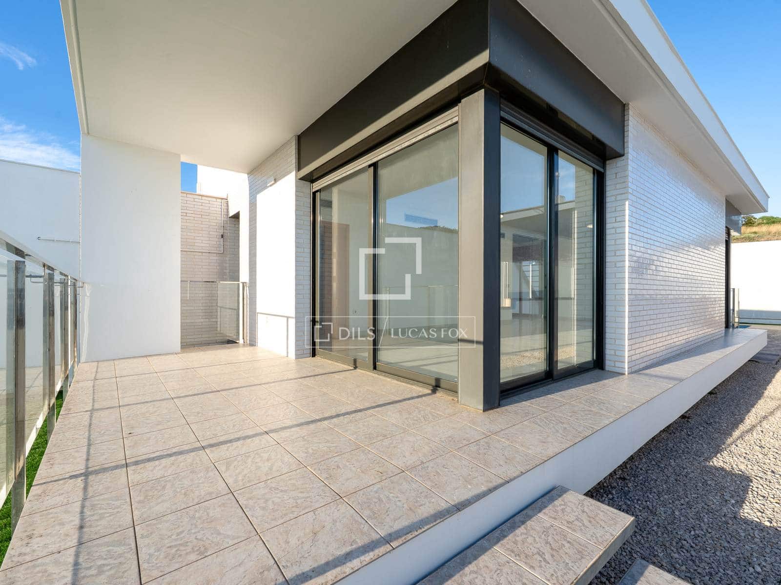 4 chambre Villa/Maison à vendre à Castellvell del Camp avec piscine garage - 575 000 € (Ref: 9598459)