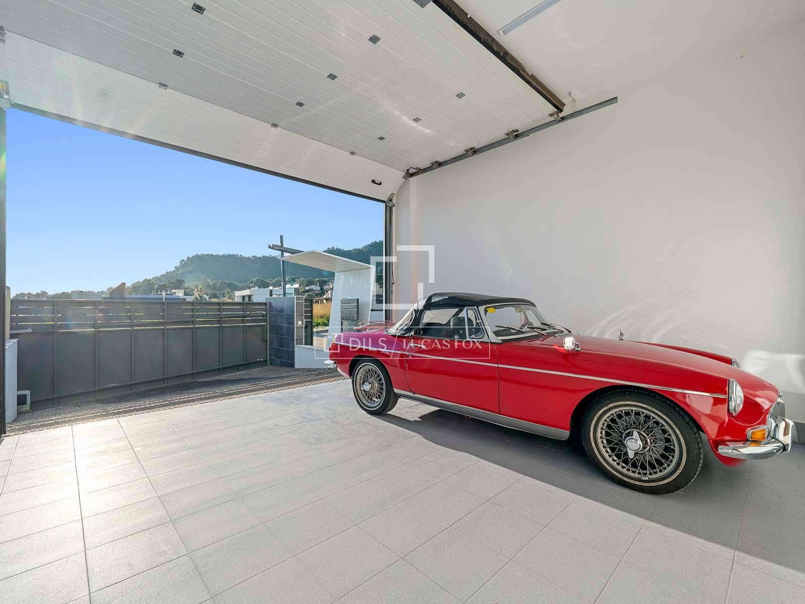 4 chambre Villa/Maison à vendre à Castellvell del Camp avec piscine garage - 575 000 € (Ref: 9598459)