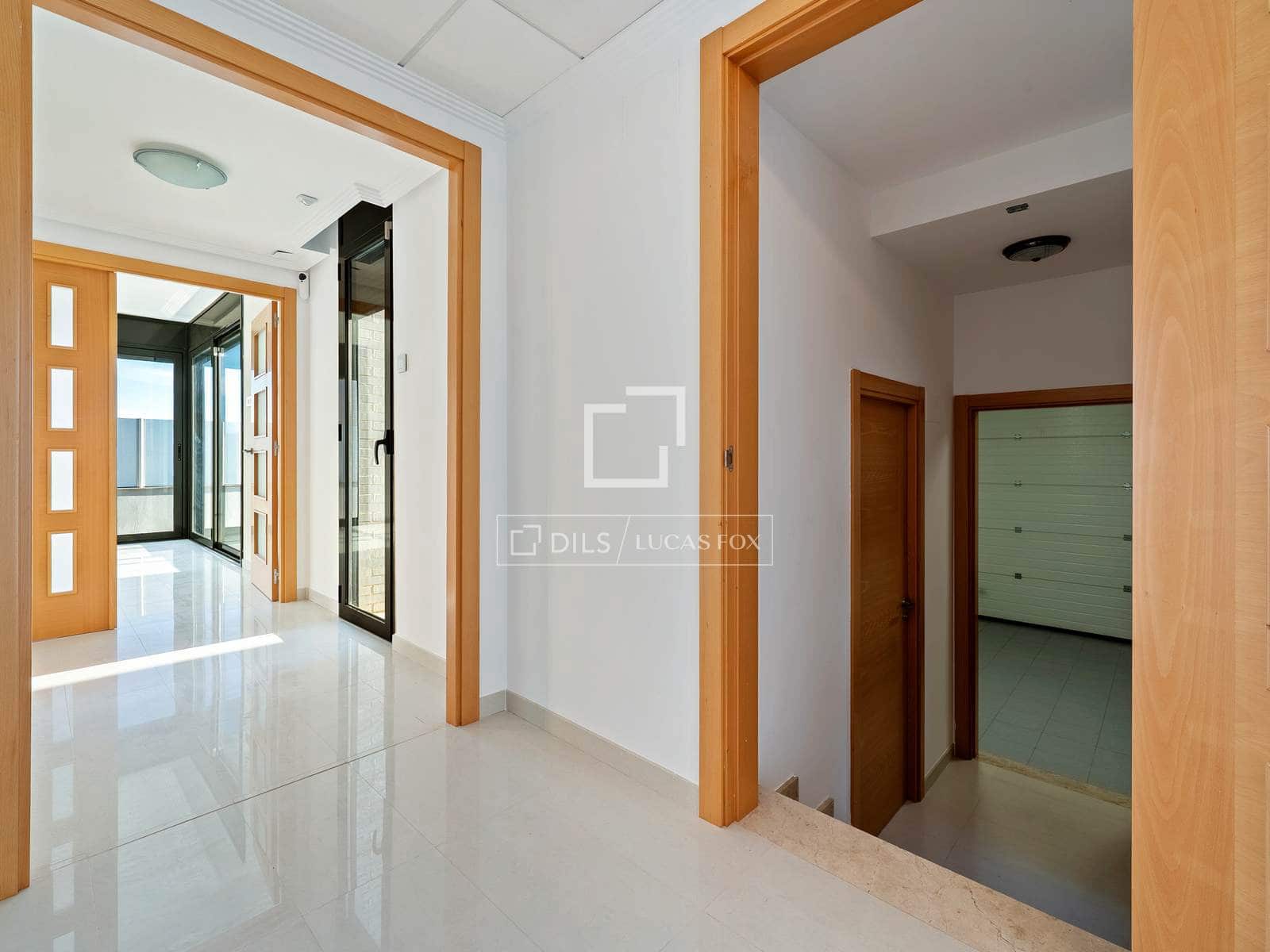 4 chambre Villa/Maison à vendre à Castellvell del Camp avec piscine garage - 575 000 € (Ref: 9598459)