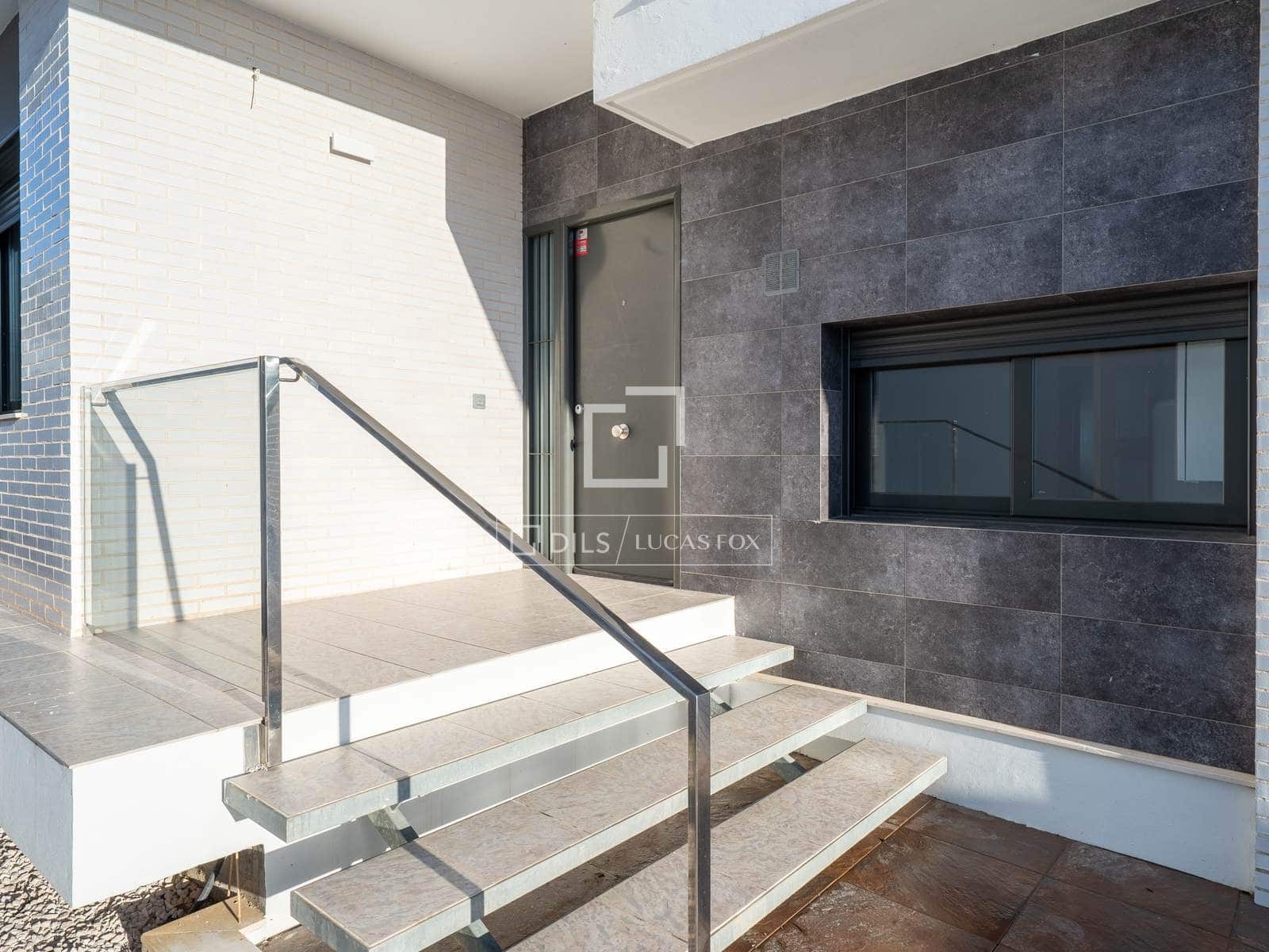 4 chambre Villa/Maison à vendre à Castellvell del Camp avec piscine garage - 575 000 € (Ref: 9598459)