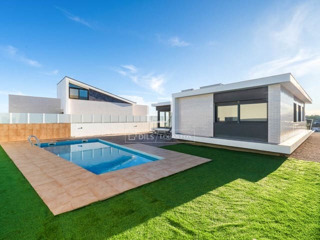 4 chambre Villa/Maison à vendre à Castellvell del Camp avec piscine garage - 575 000 € (Ref: 9598459)