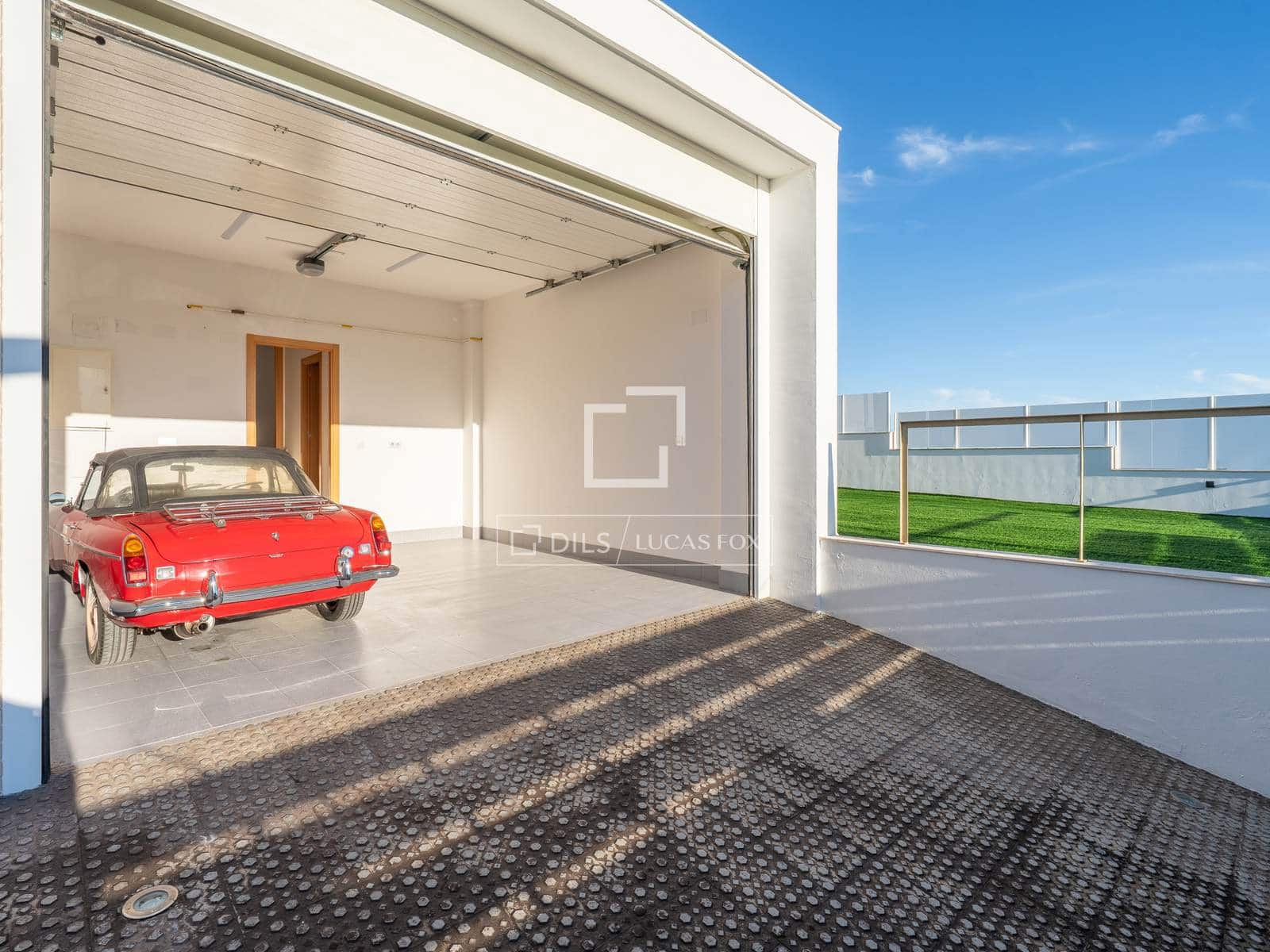 4 chambre Villa/Maison à vendre à Castellvell del Camp avec piscine garage - 575 000 € (Ref: 9598459)