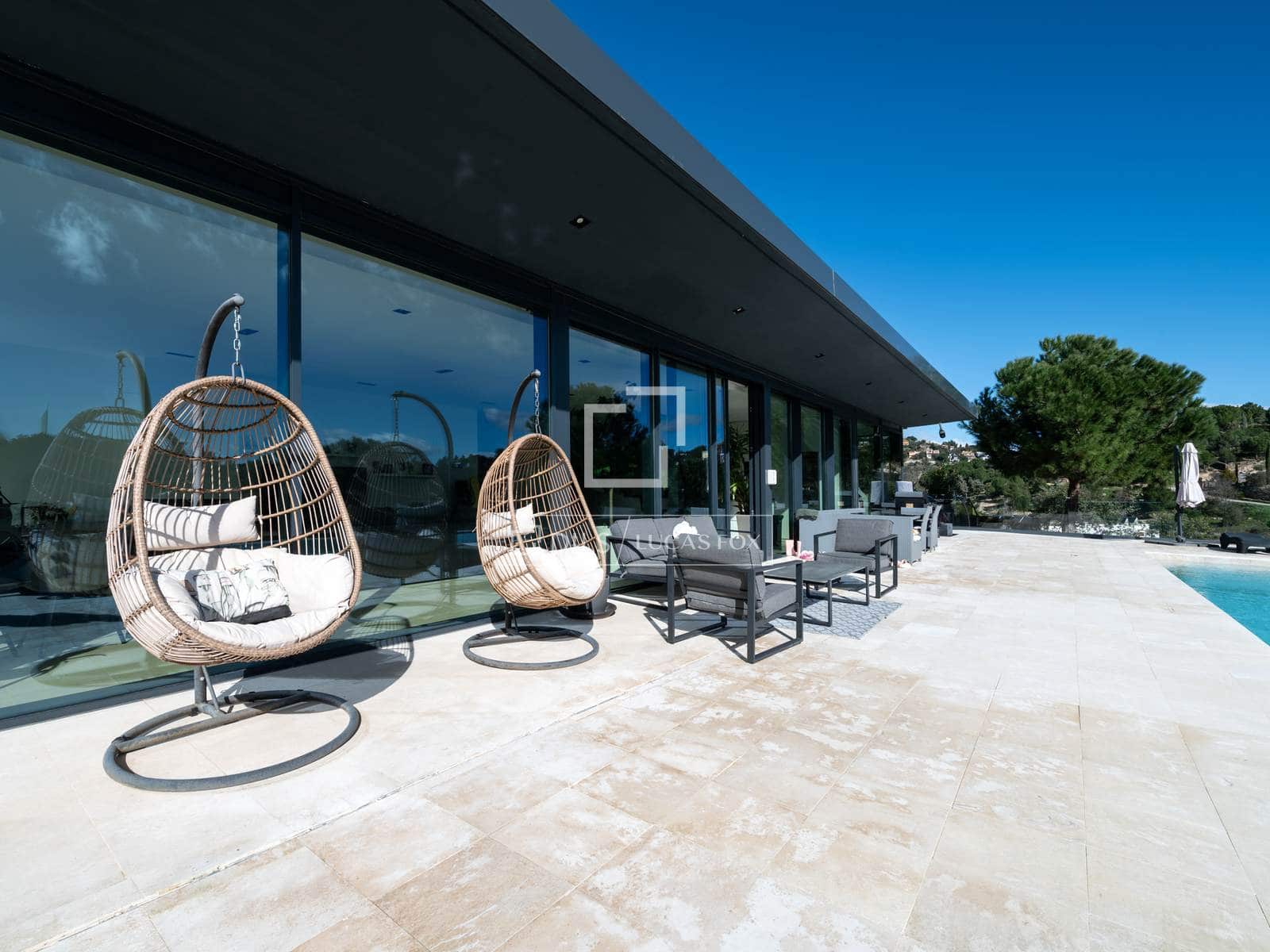 4 bedroom Villa for sale in Torrelodones with pool garage - € 1,600,000 (Ref: 9601486)