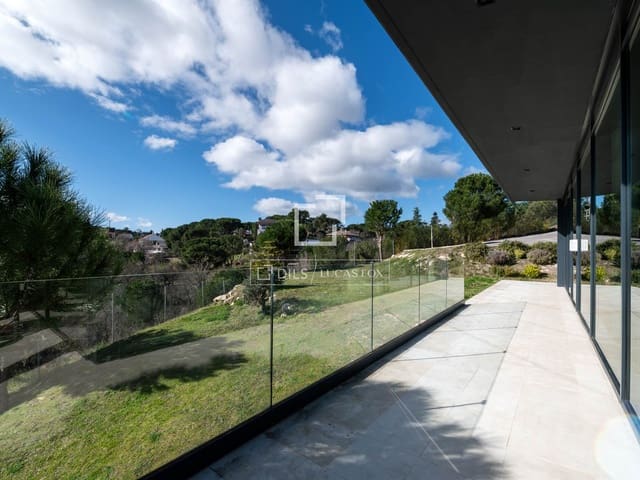 4 quarto Moradia para venda em Torrelodones com piscina garagem - 1 600 000 € (Ref: 9601486)