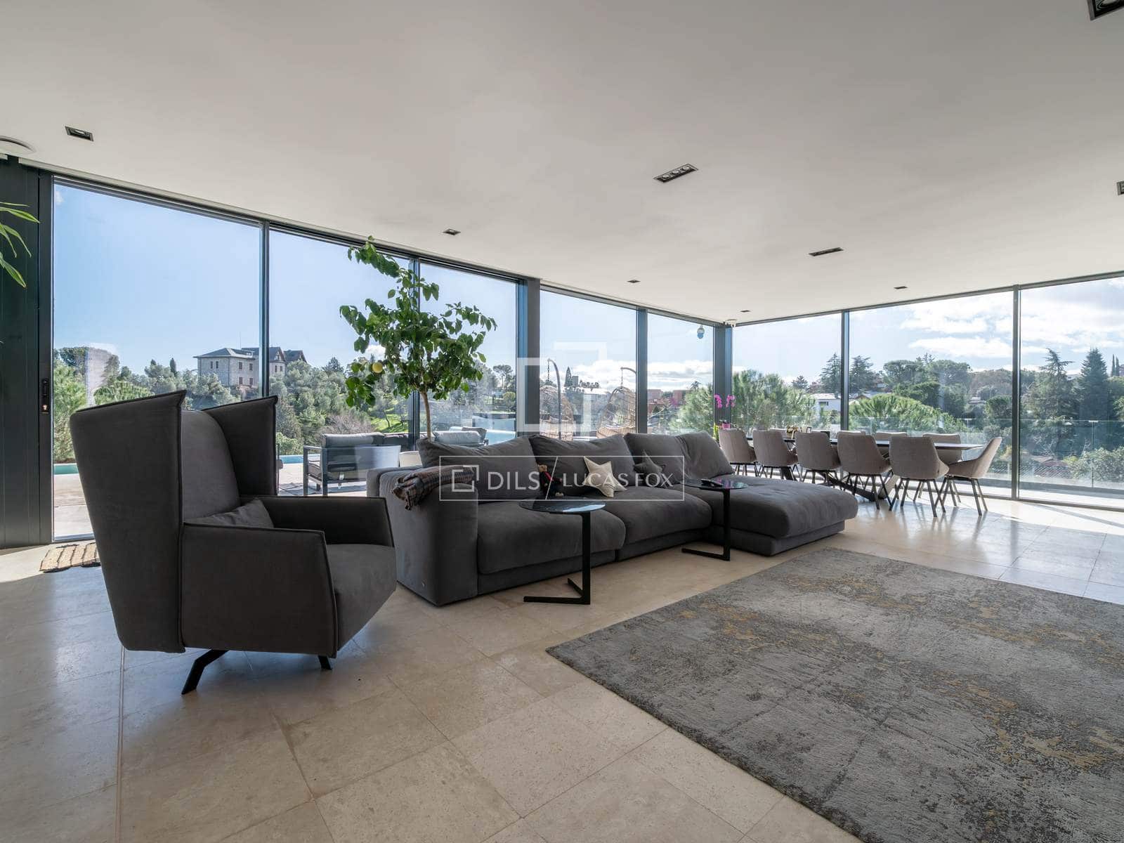 4 bedroom Villa for sale in Torrelodones with pool garage - € 1,600,000 (Ref: 9601486)