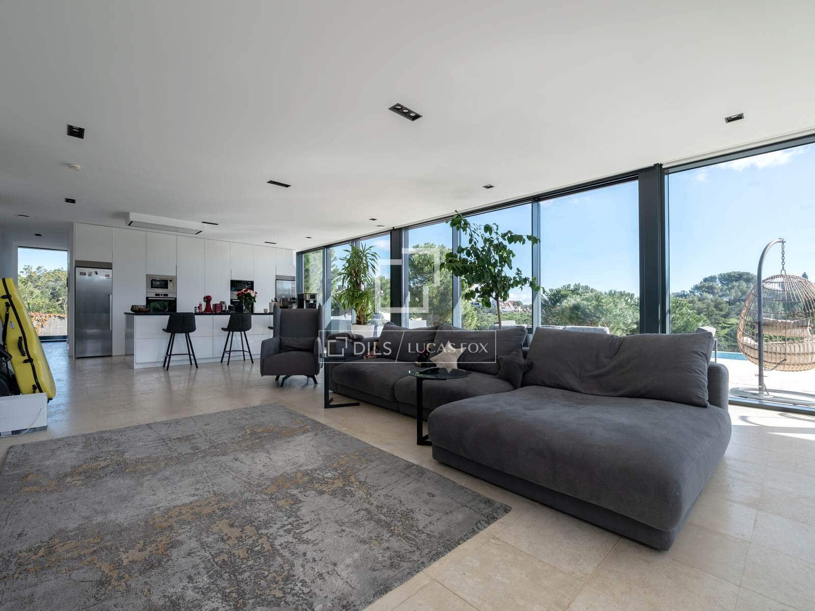 4 bedroom Villa for sale in Torrelodones with pool garage - € 1,600,000 (Ref: 9601486)