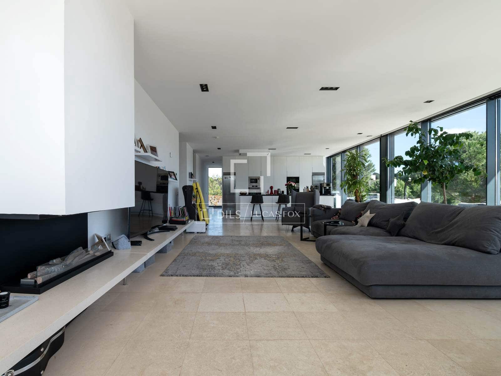 4 bedroom Villa for sale in Torrelodones with pool garage - € 1,600,000 (Ref: 9601486)