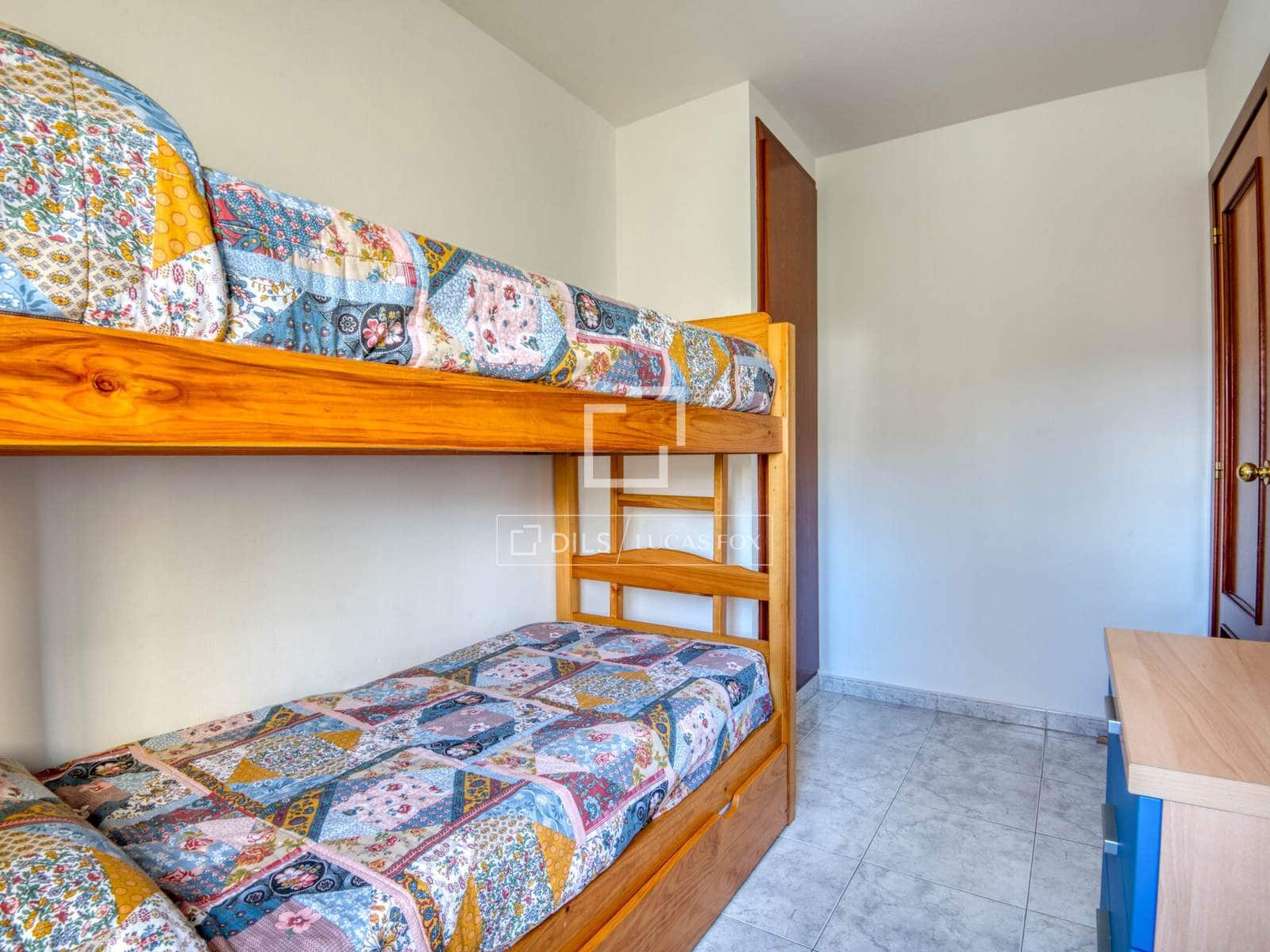 2 bedroom Apartment for sale in Calonge i Sant Antoni - € 250,000 (Ref: 9602958)