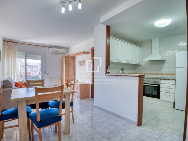 2 bedroom Apartment for sale in Calonge i Sant Antoni - € 250,000 (Ref: 9602958)