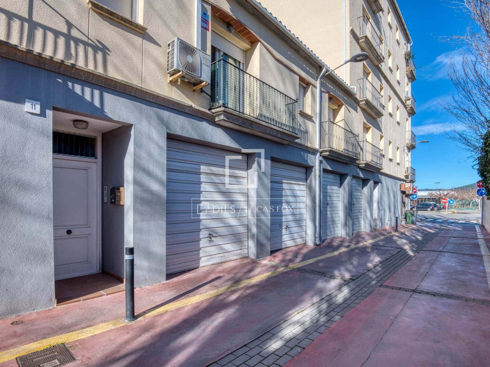 2 bedroom Apartment for sale in Calonge i Sant Antoni - € 250,000 (Ref: 9602958)
