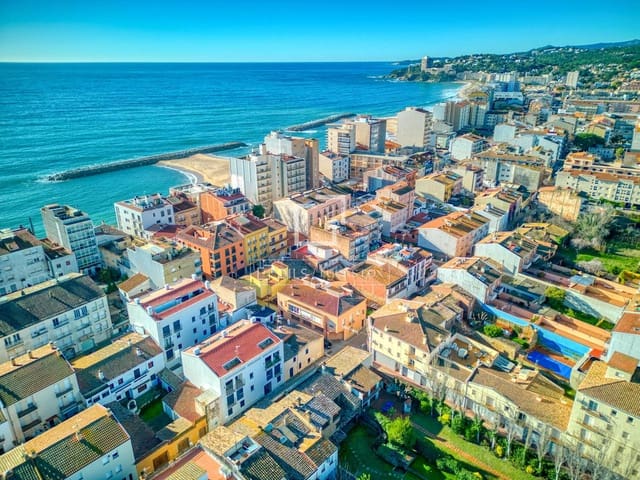 2 bedroom Apartment for sale in Calonge i Sant Antoni - € 250,000 (Ref: 9602958)