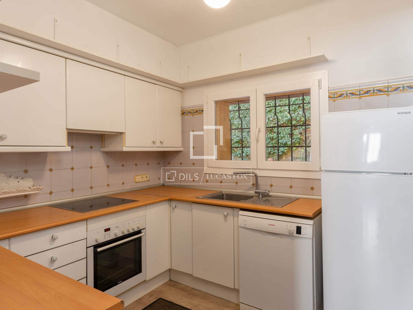 Chalet de 4 habitaciones en Begur en venta con garaje - 1.000.000 € (Ref: 9602960)