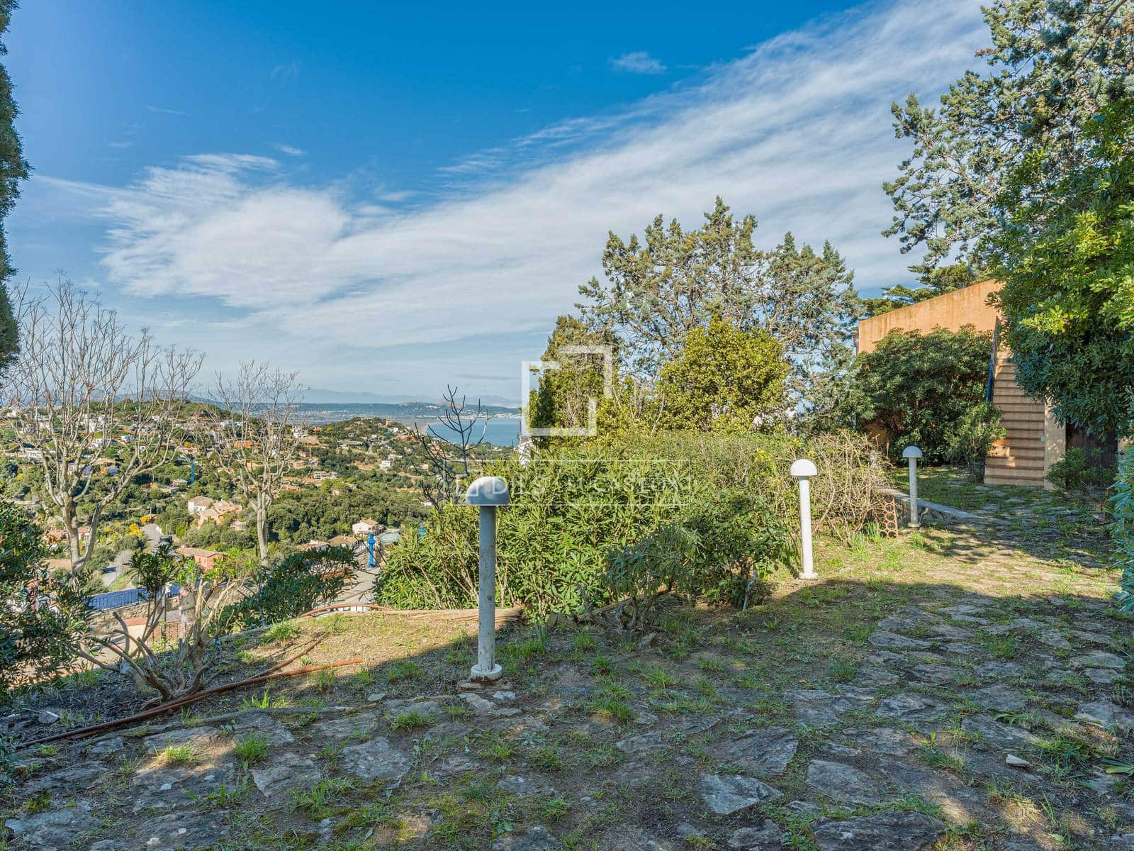 Chalet de 4 habitaciones en Begur en venta con garaje - 1.000.000 € (Ref: 9602960)