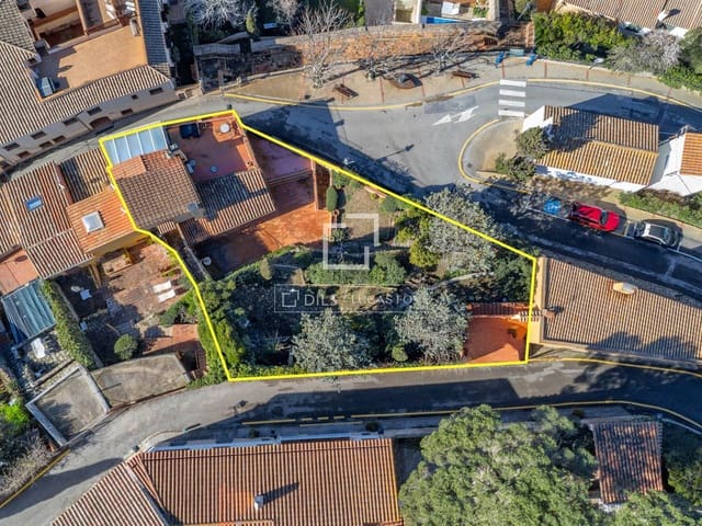 Chalet de 4 habitaciones en Begur en venta con garaje - 1.000.000 € (Ref: 9602960)