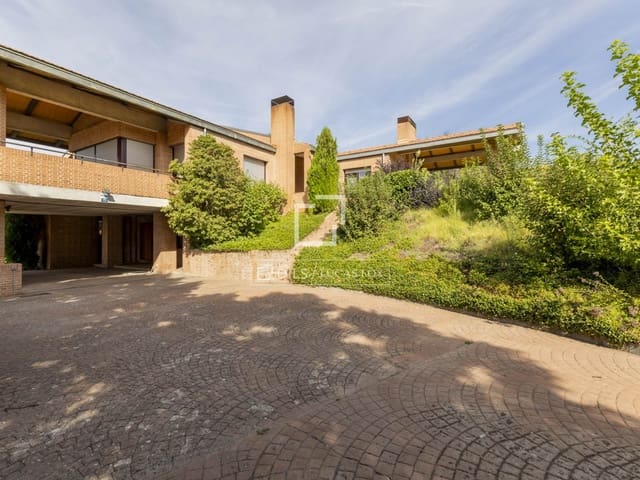 6 chambre Villa/Maison à vendre à Boadilla del Monte avec piscine garage - 1 900 000 € (Ref: 9602962)