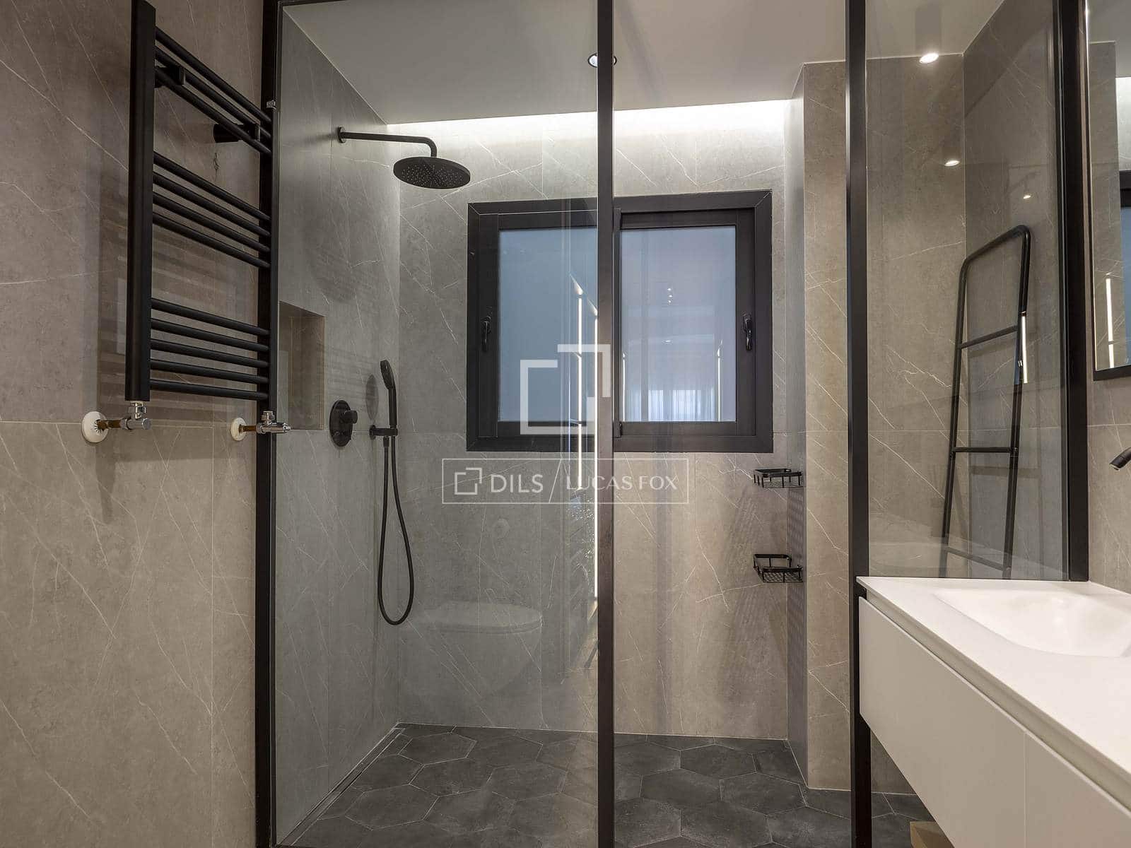 3 camera da letto Appartamento da affittare in Valencia citta con garage - 4.250 € (Rif: 9602964)