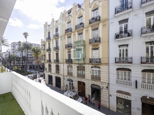 3 camera da letto Appartamento da affittare in Valencia città con garage - 4.250 € (Rif: 9602964)