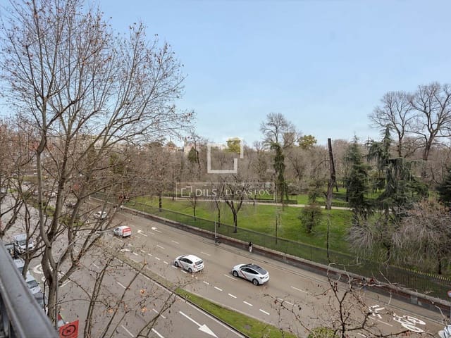3 sovrum Lägenhet att hyra i Jerónimos, Madrid stad - 7 500 € (Ref: 9603307)