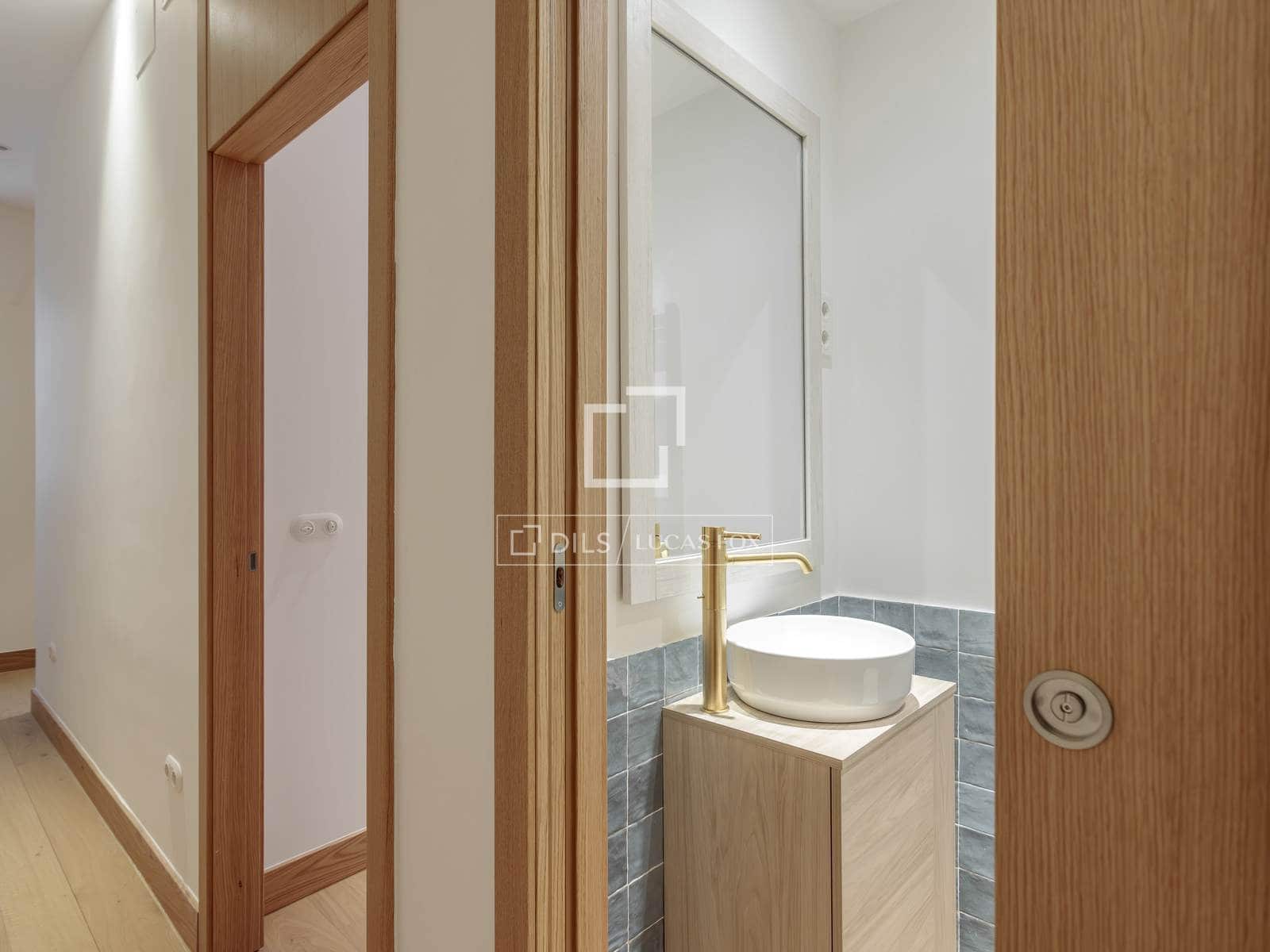 3 sovrum Lägenhet att hyra i Madrid stad - 7 500 € (Ref: 9603307)