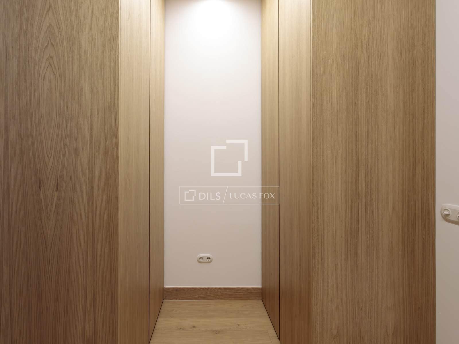 3 sovrum Lägenhet att hyra i Madrid stad - 7 500 € (Ref: 9603307)