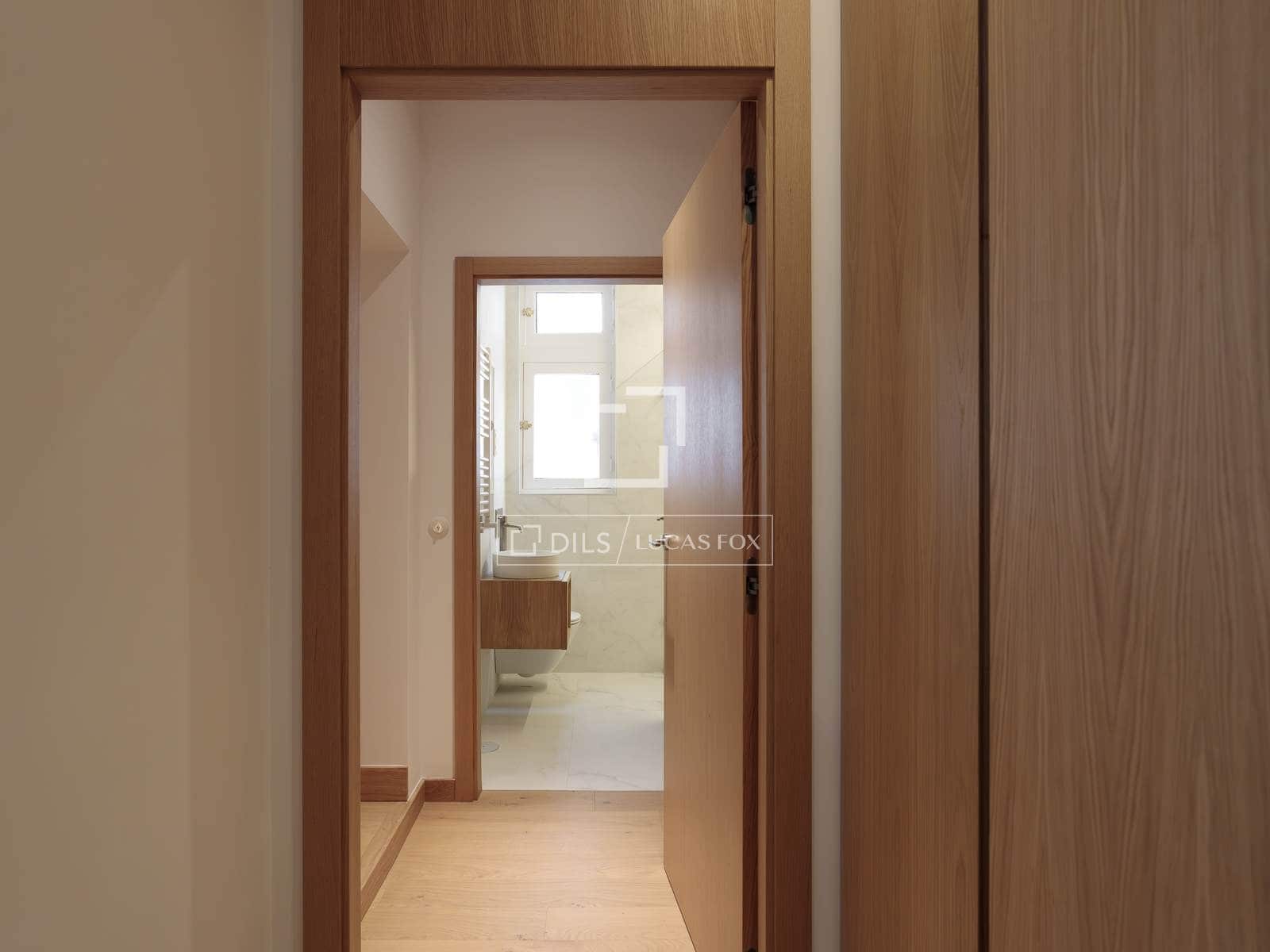 3 sovrum Lägenhet att hyra i Madrid stad - 7 500 € (Ref: 9603307)