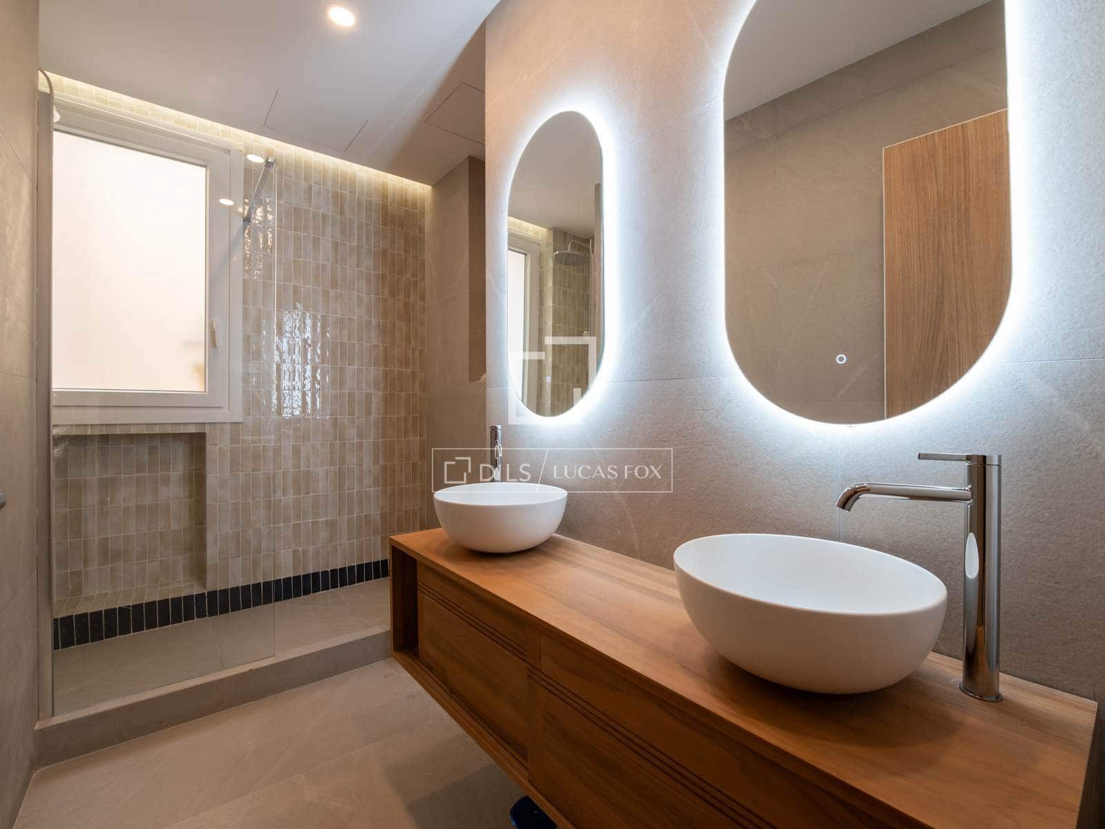 3 bedroom Apartment for sale in Madrid city - € 1,190,000 (Ref: 9603310)