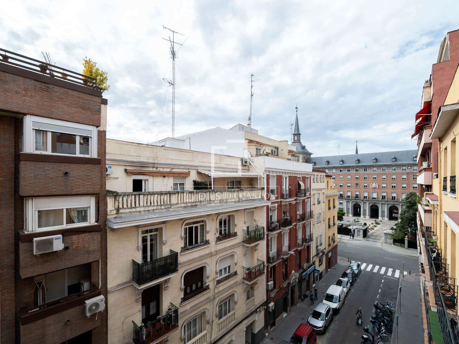 3 bedroom Apartment for sale in Madrid city - € 1,190,000 (Ref: 9603310)