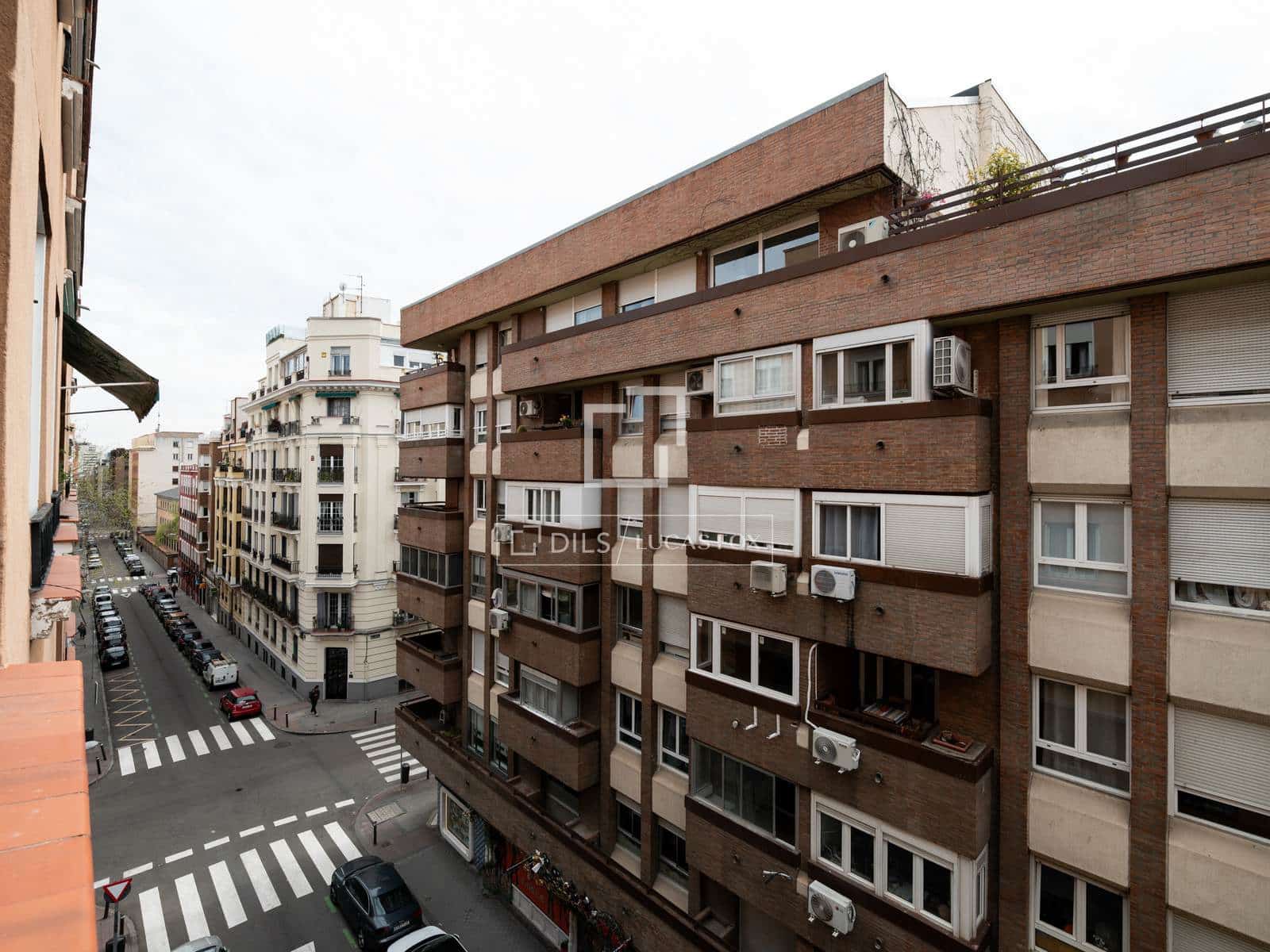 3 bedroom Apartment for sale in Madrid city - € 1,190,000 (Ref: 9603310)