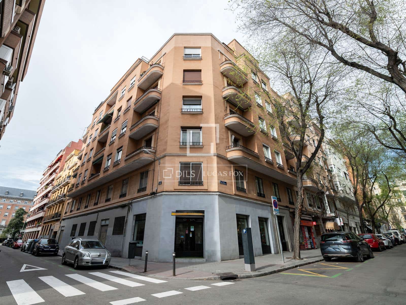 3 bedroom Apartment for sale in Madrid city - € 1,190,000 (Ref: 9603310)
