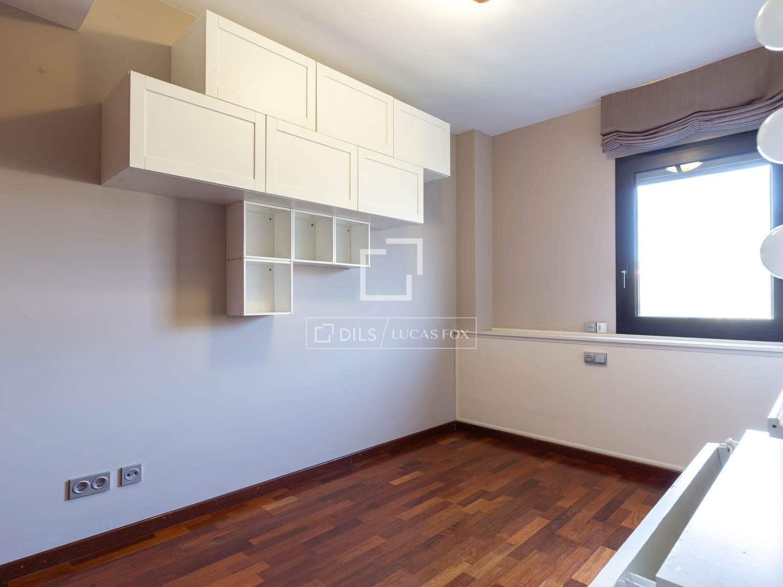 4 slaapkamer Appartement te huur in Esplugues de Llobregat met zwembad garage - € 3.059 (Ref: 9603313)