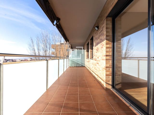 Appartement de 4 chambres à louer à Esplugues de Llobregat avec piscine garage - 3 059 € (Ref: 9603313)